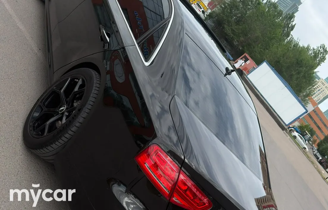 Audi S8 2012