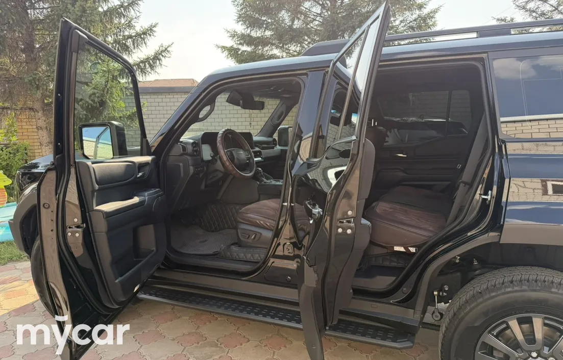 Toyota Land Cruiser Prado 2024