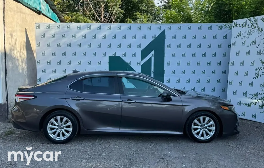 Toyota Camry 2020