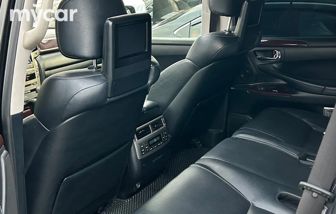 Lexus LX 2014