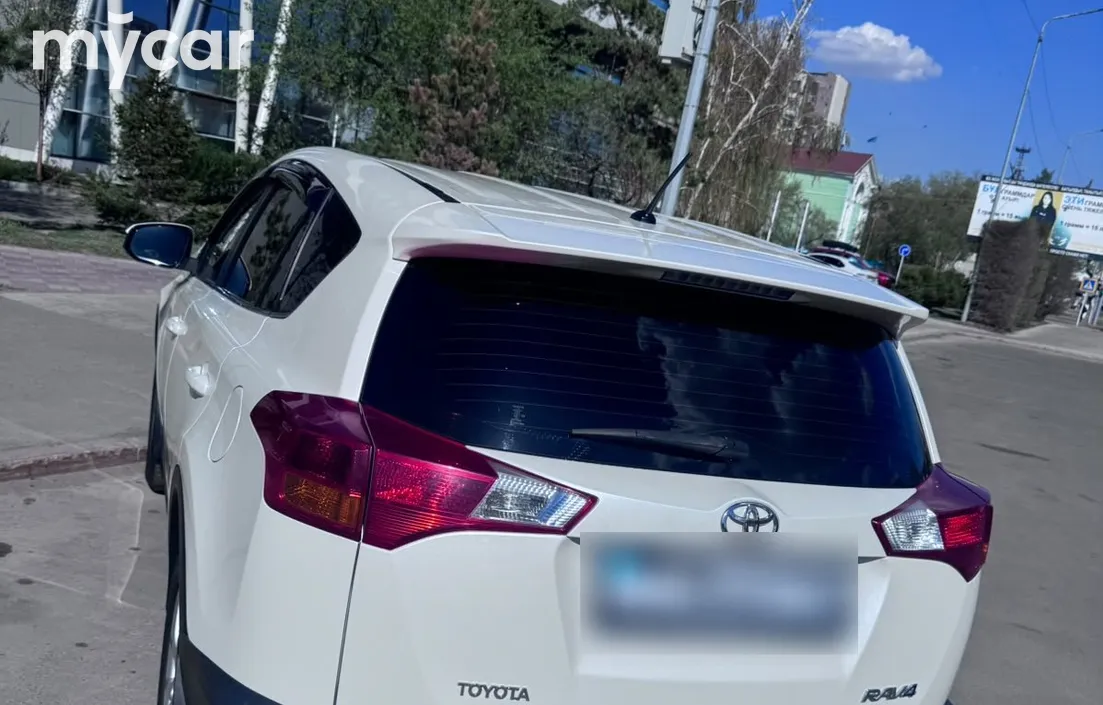 Toyota RAV4 2014
