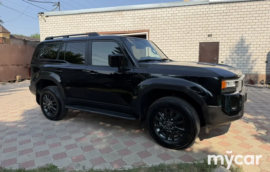 Toyota Land Cruiser Prado 2024
