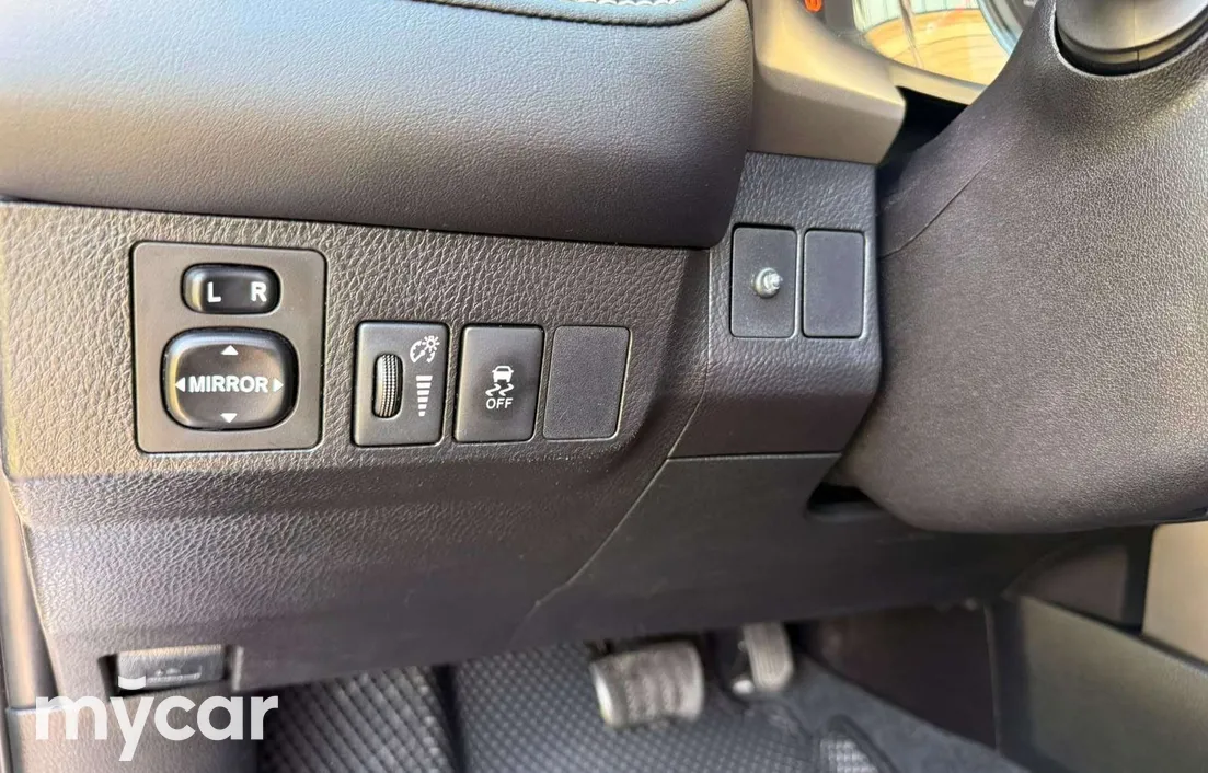 Toyota RAV4 2015