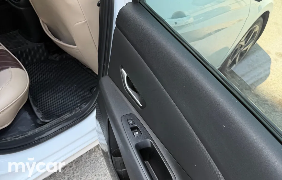 Hyundai Elantra 2022