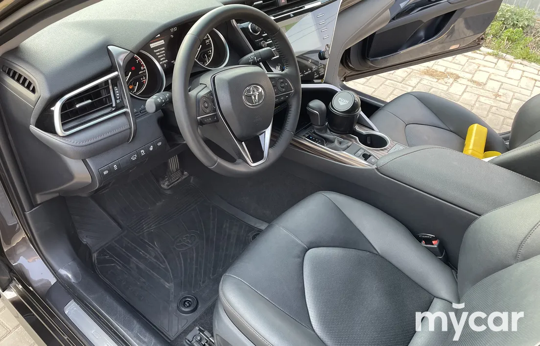 Toyota Camry 2020