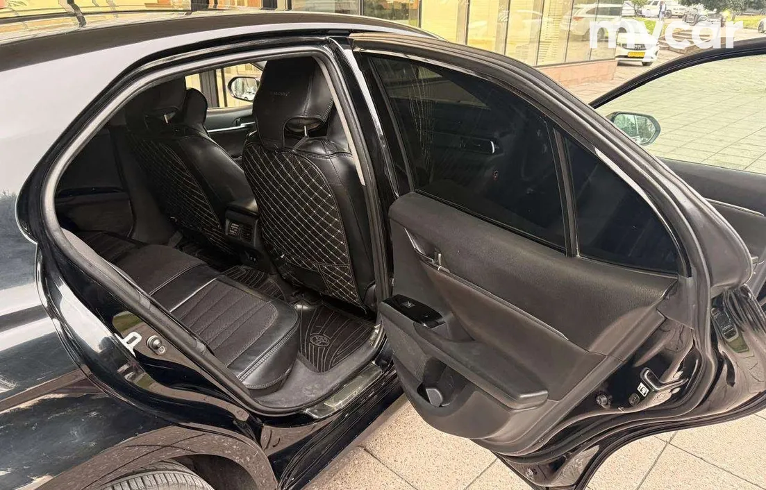 Toyota Camry 2018