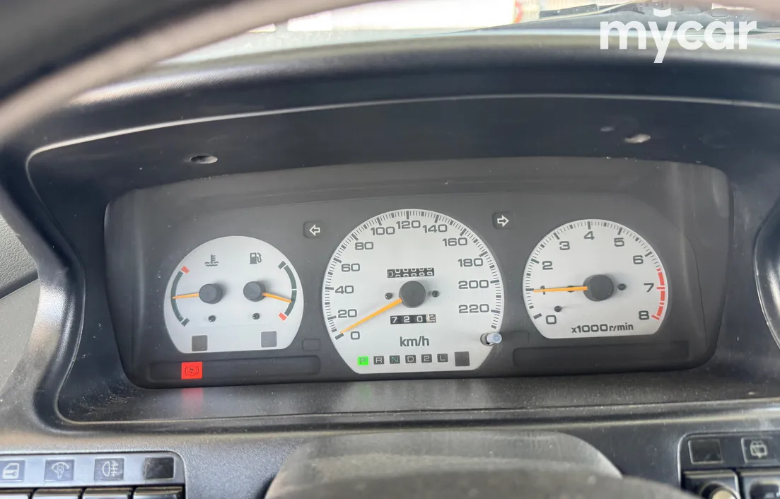 Mitsubishi Space Runner 1995