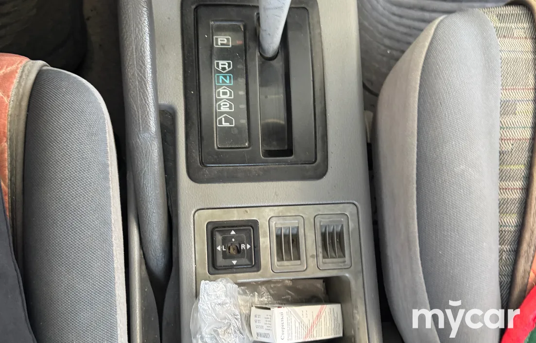 Mitsubishi Space Runner 1995