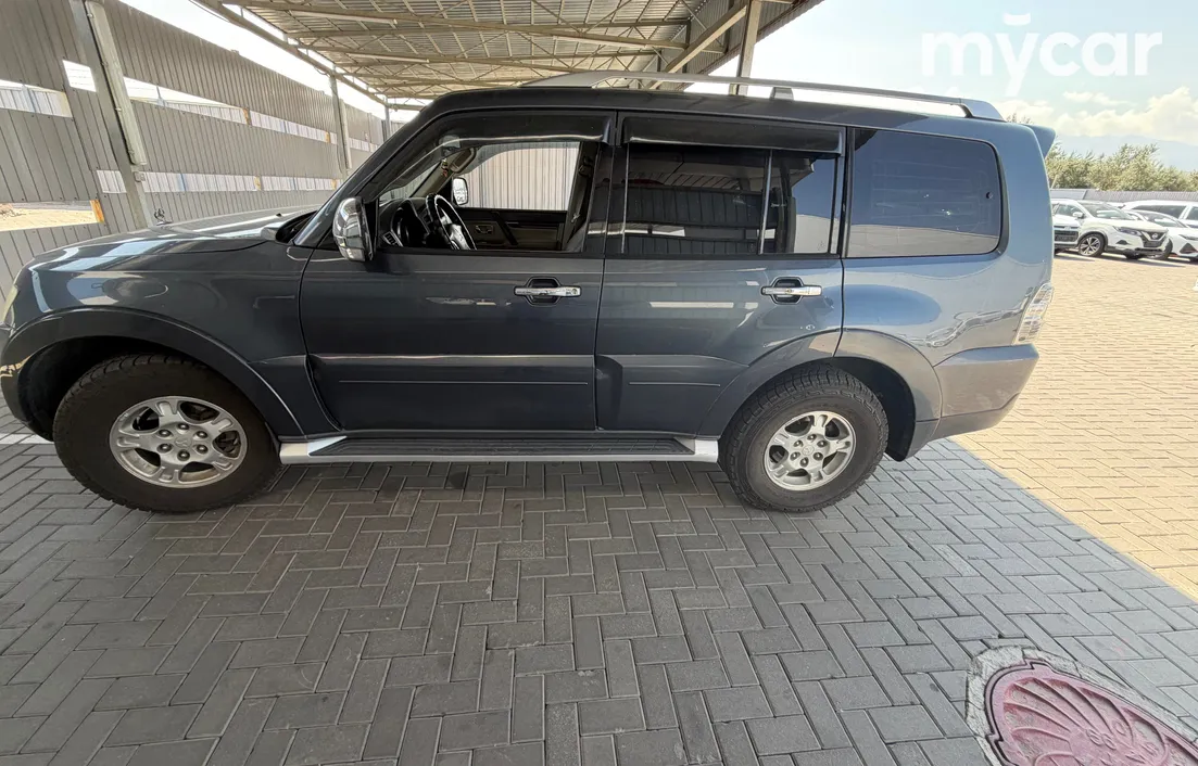 Mitsubishi Pajero 2007