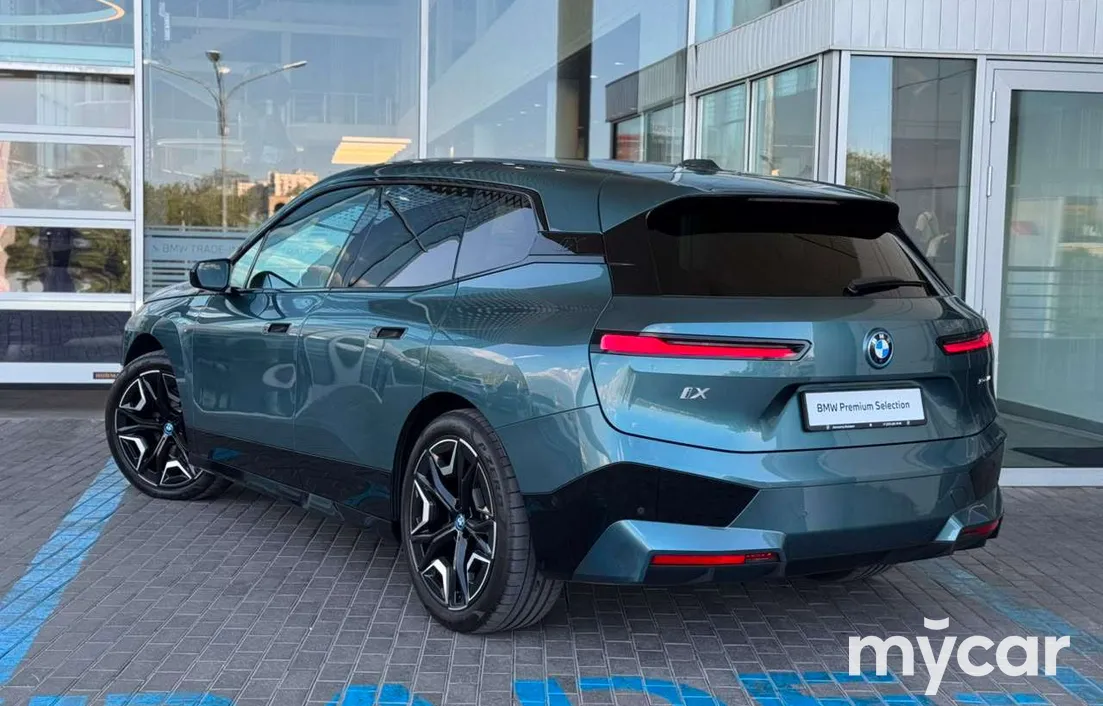 BMW iX 2023