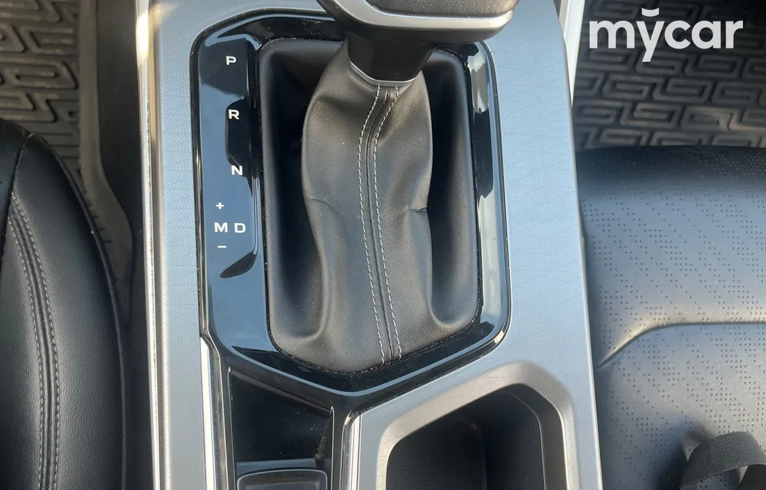 Geely Emgrand 2024