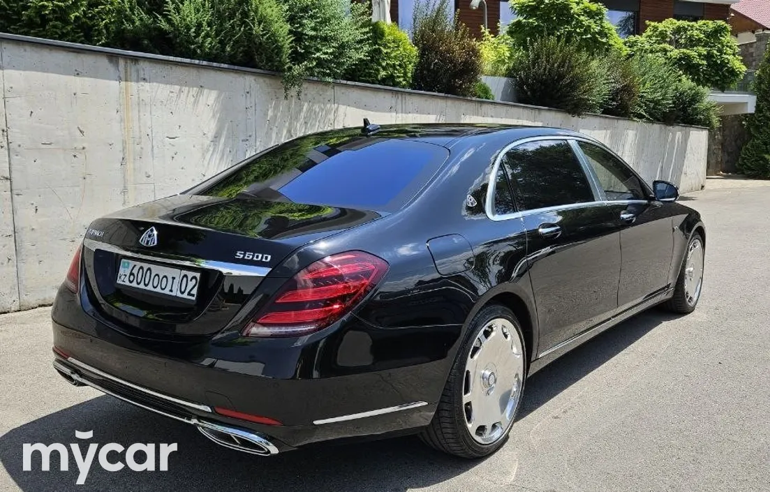Mercedes-Benz S-Класс 2015