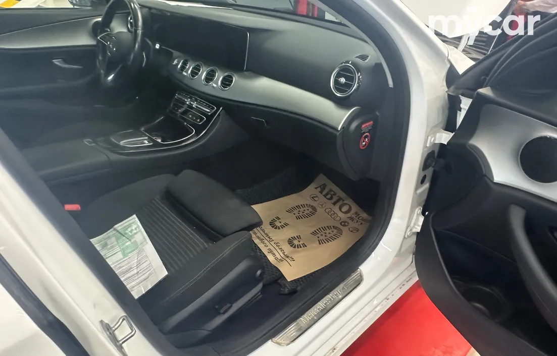 Mercedes-Benz E-Класс 2021