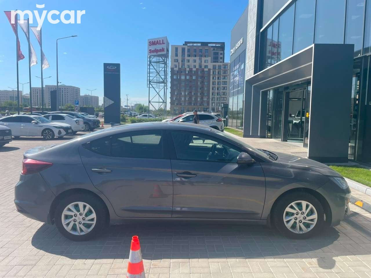 Hyundai Elantra 2020