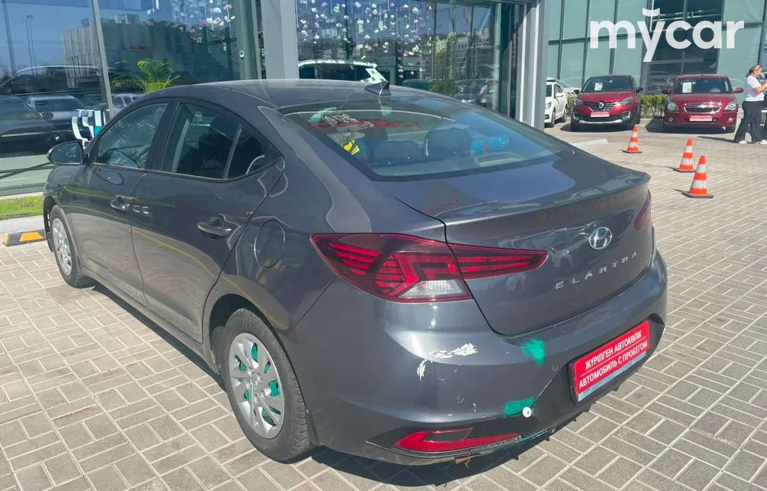 Hyundai Elantra 2020
