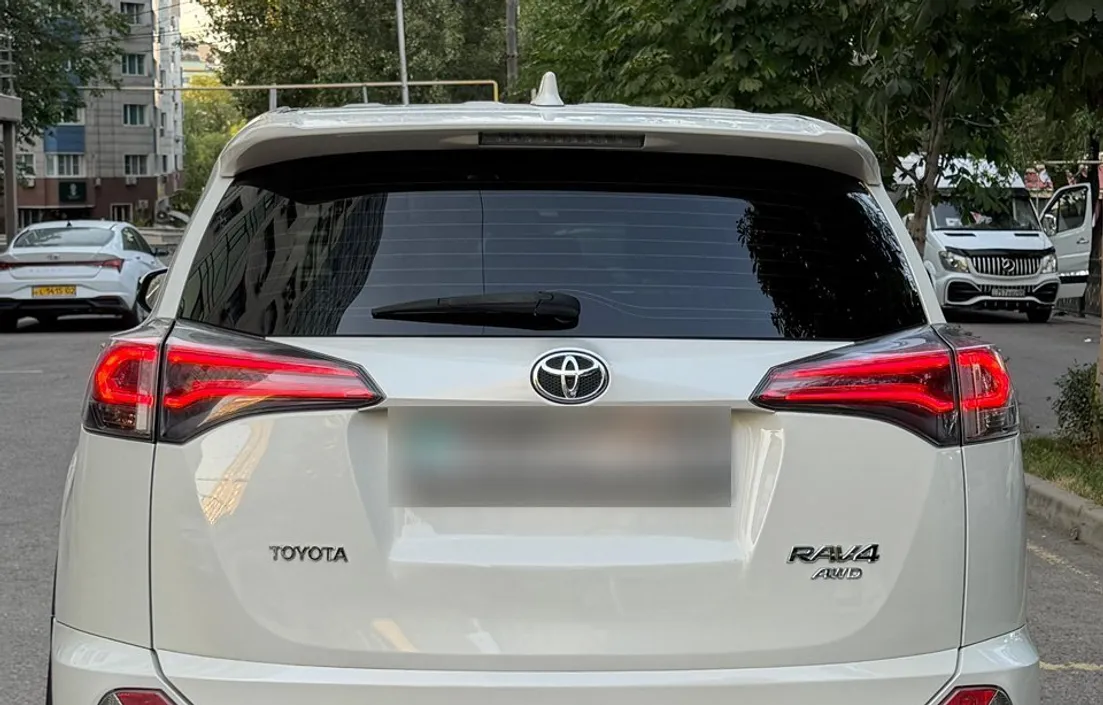 Toyota RAV4 2015