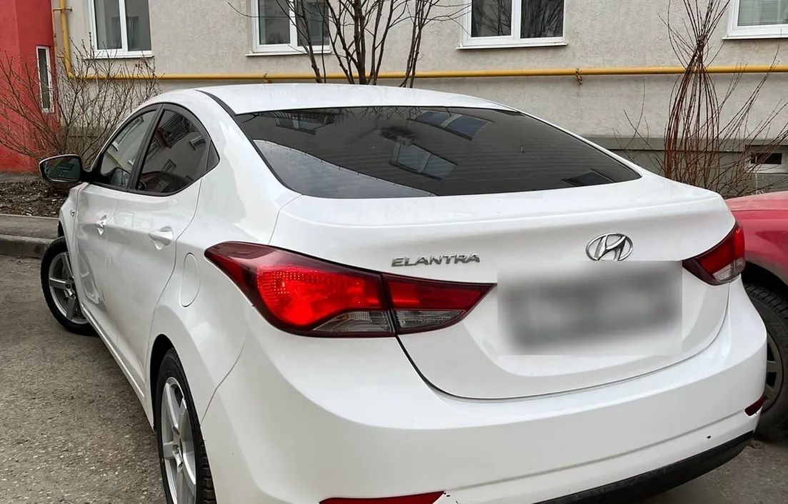 Hyundai Elantra 2013