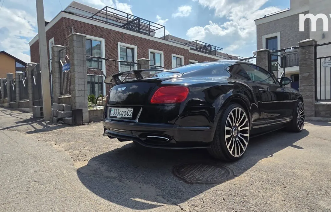 Bentley Continental GT 2011