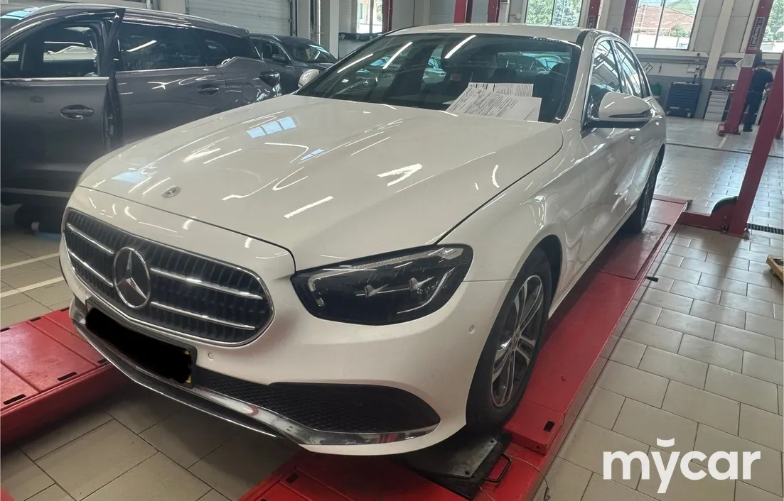 Mercedes-Benz E-Класс 2021