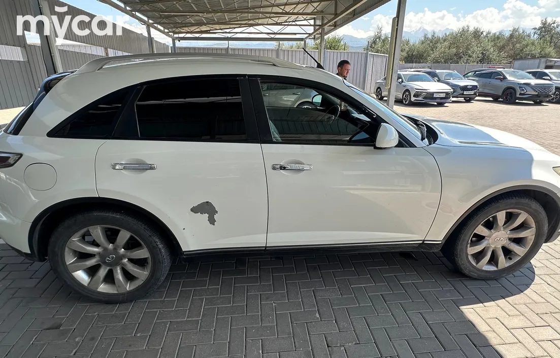 Infiniti FX 2005