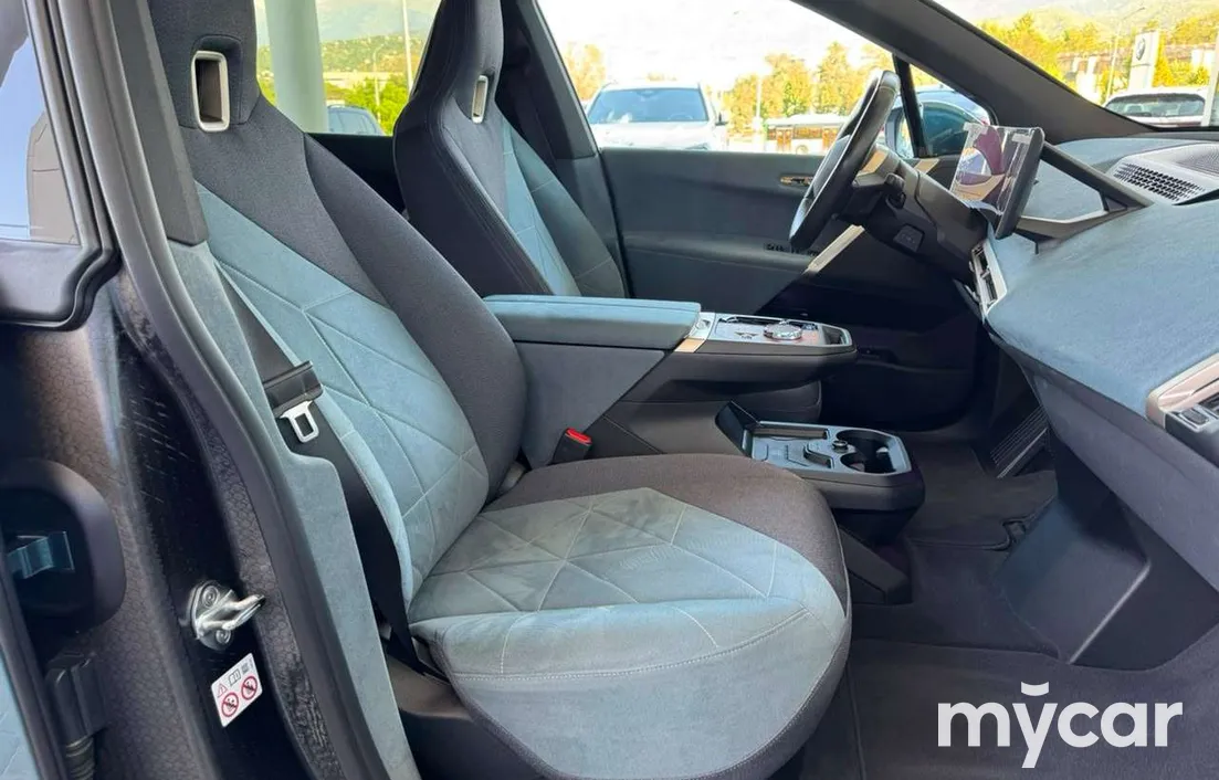 BMW iX 2023