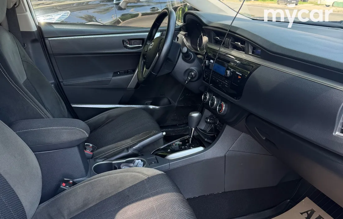 Toyota Corolla 2015