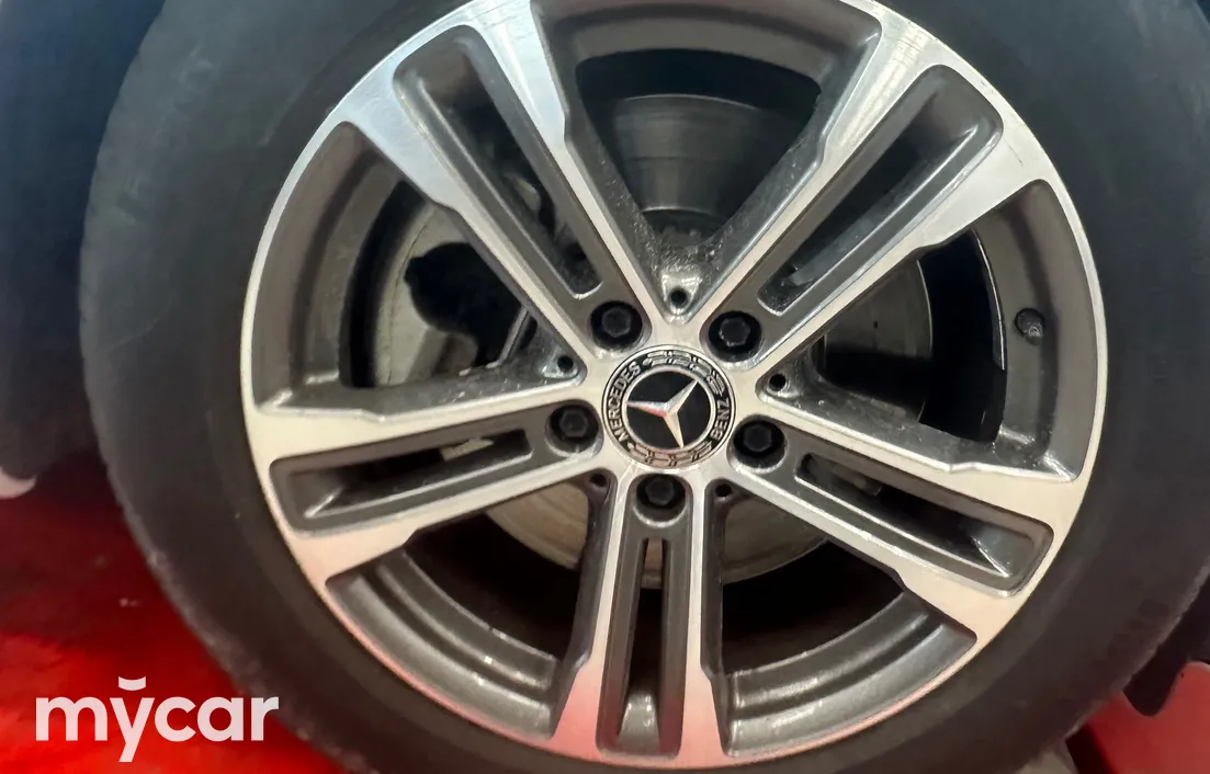 Mercedes-Benz E-Класс 2021