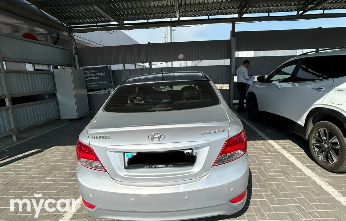 Hyundai Solaris 2011