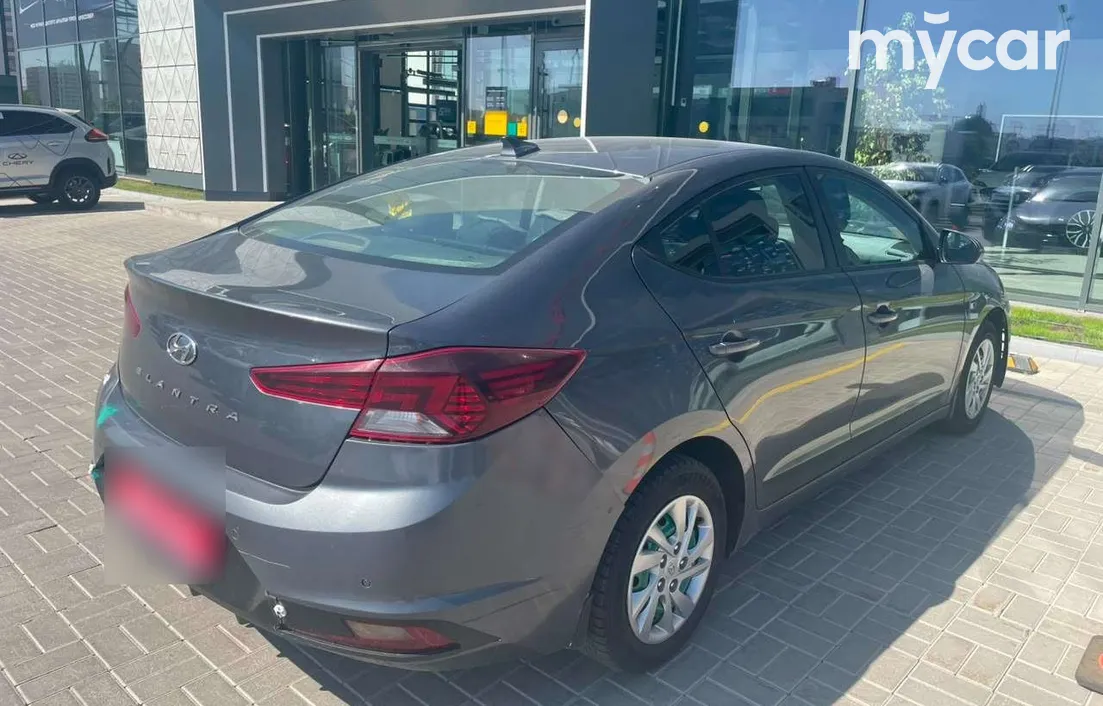 Hyundai Elantra 2020
