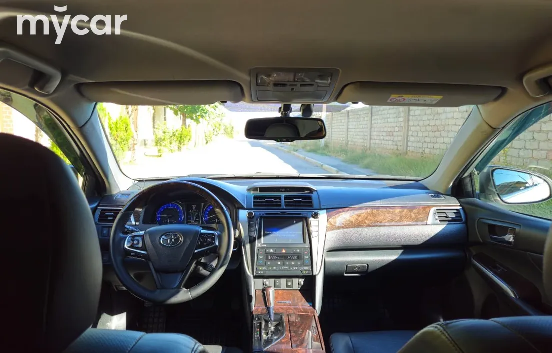 Toyota Camry 2015