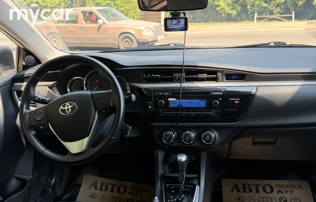 Toyota Corolla 2015