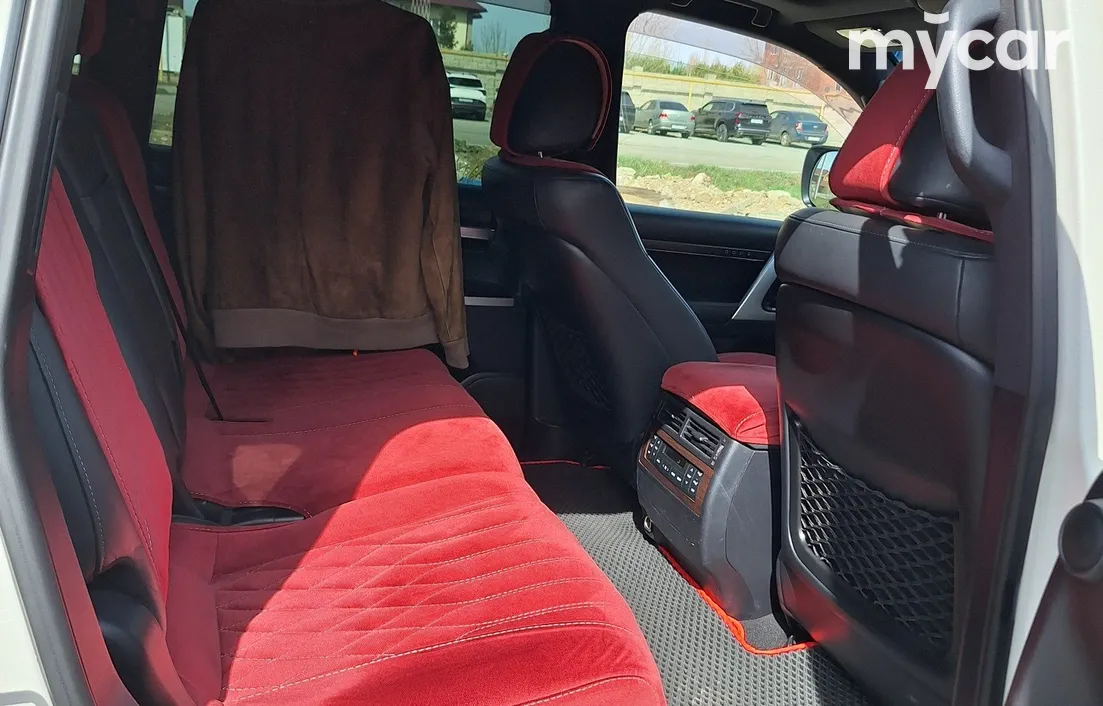 Toyota Land Cruiser 2019