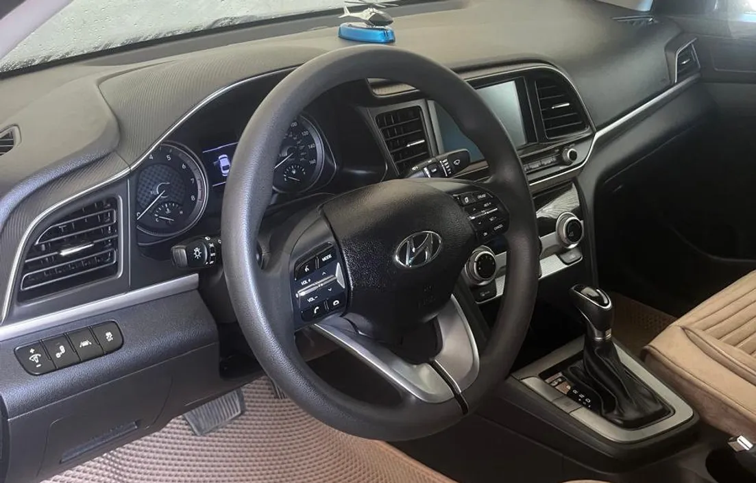 Hyundai Elantra 2018
