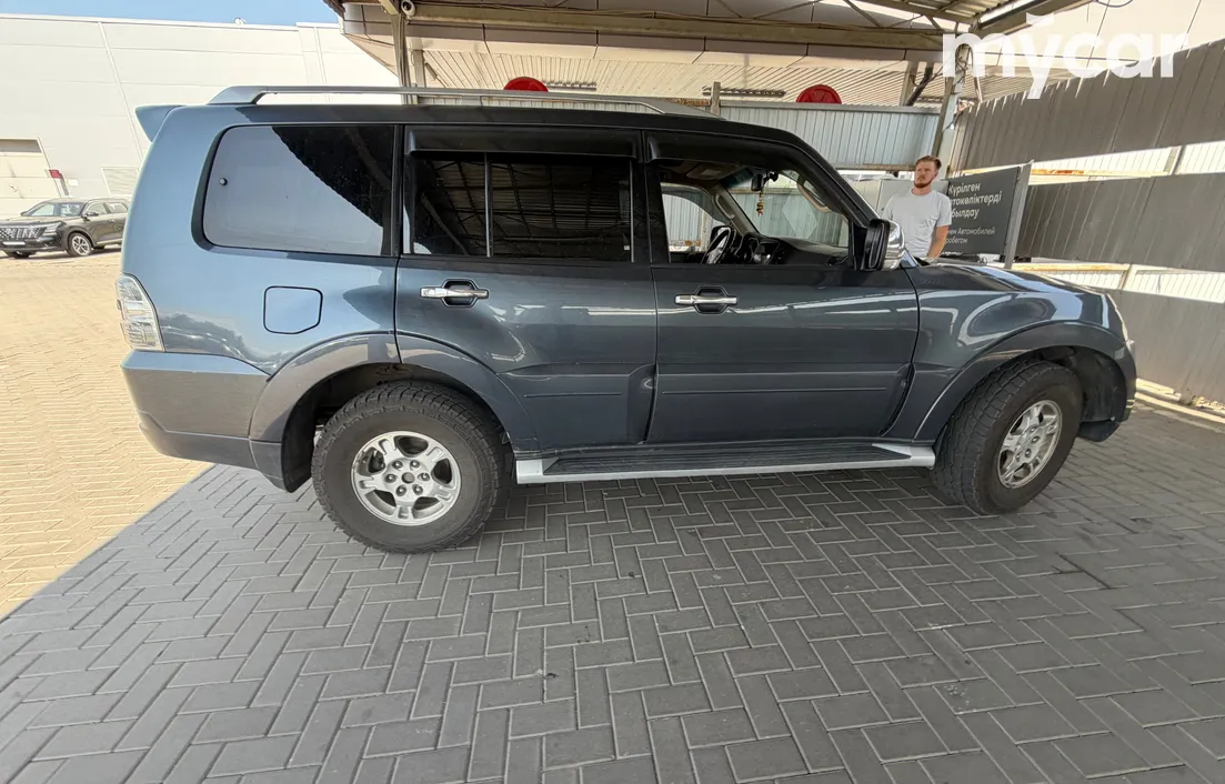 Mitsubishi Pajero 2007