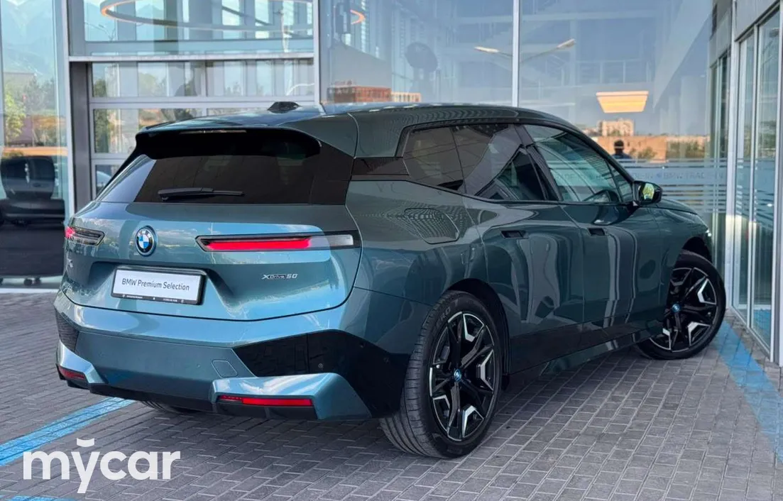 BMW iX 2023
