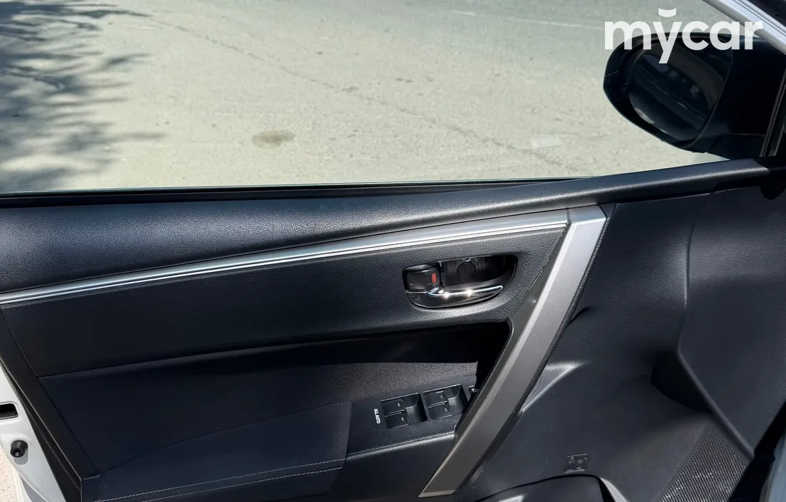 Toyota Corolla 2015