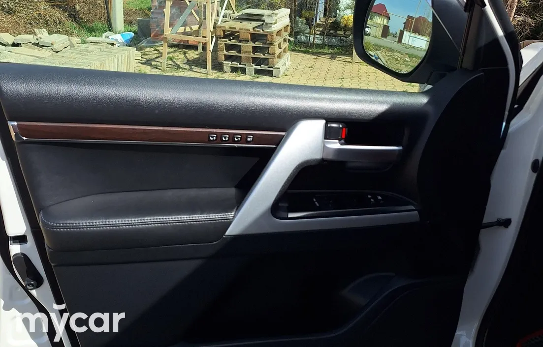 Toyota Land Cruiser 2019