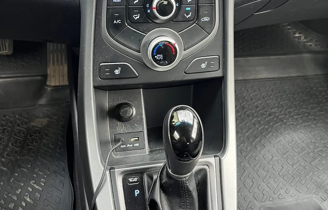 Hyundai Elantra 2013