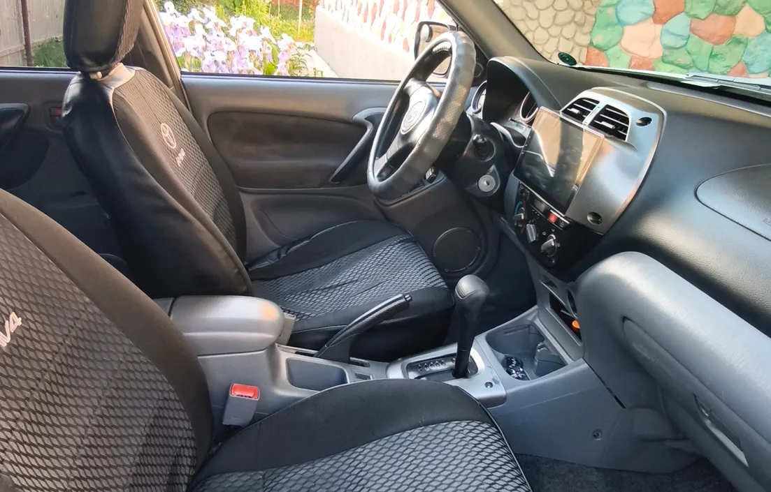 Toyota RAV4 2003