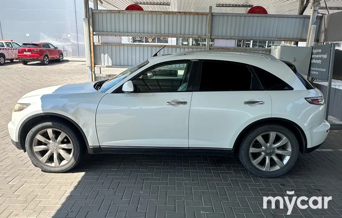 Infiniti FX 2005