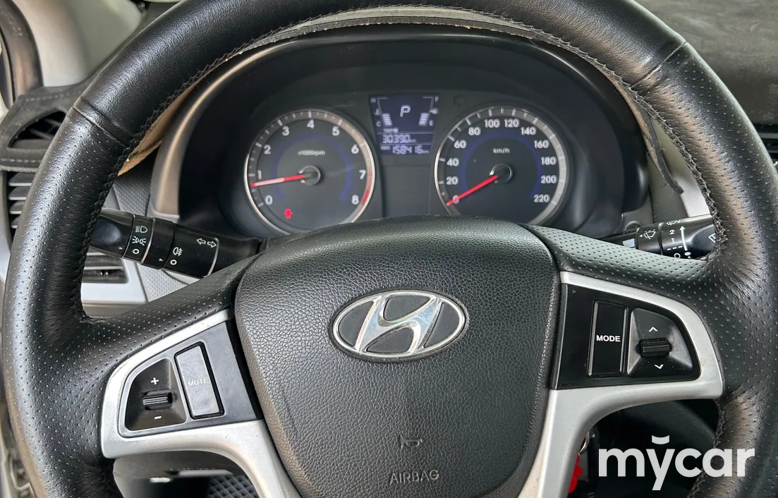 Hyundai Solaris 2011