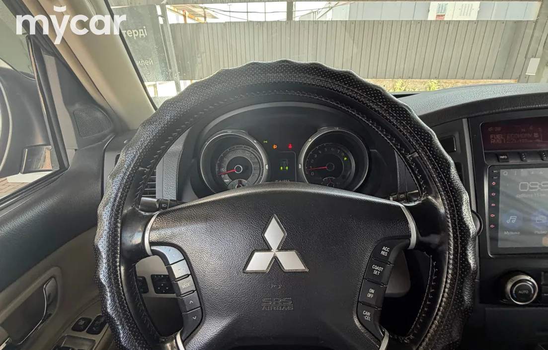 Mitsubishi Pajero 2007