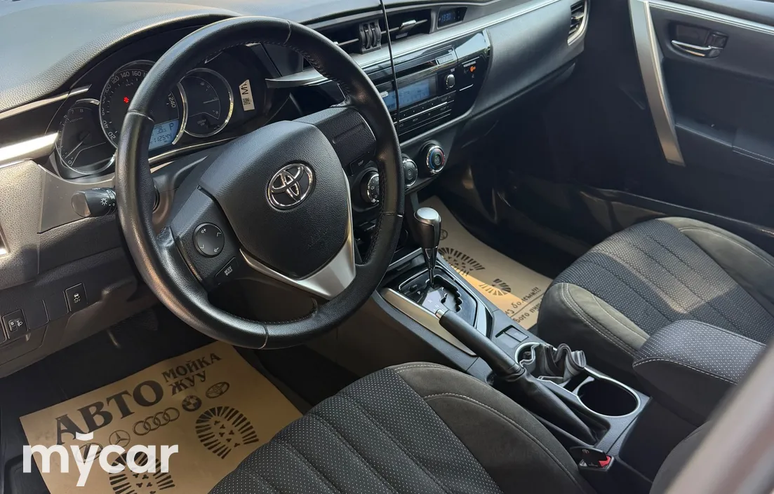 Toyota Corolla 2015