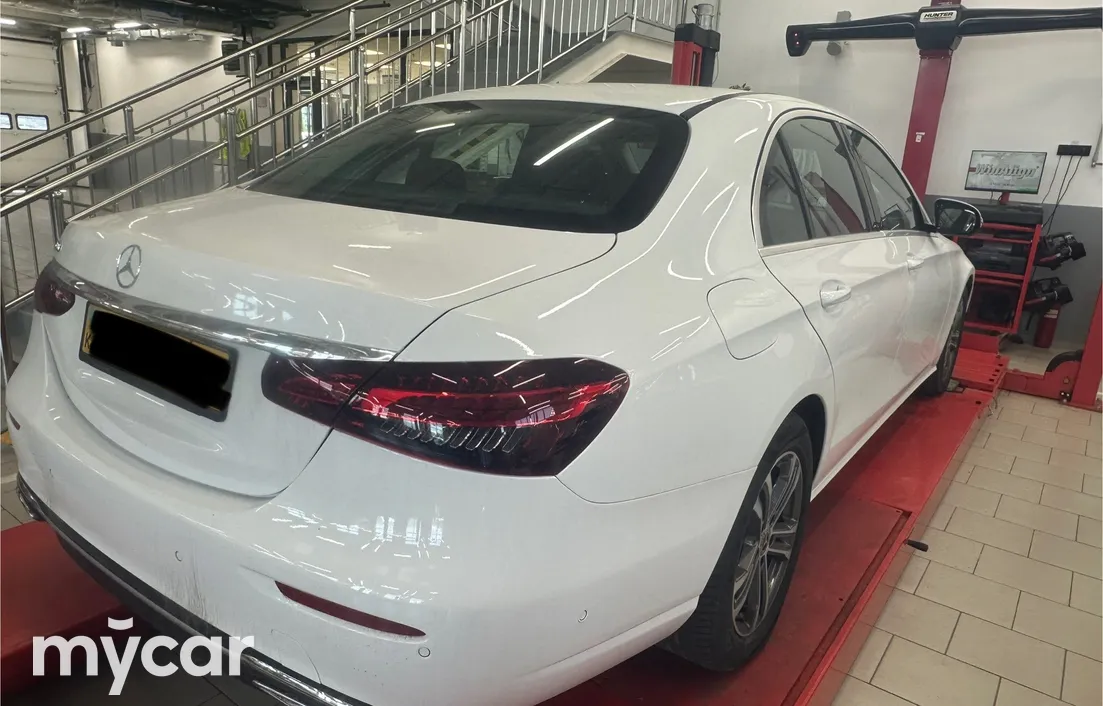 Mercedes-Benz E-Класс 2021