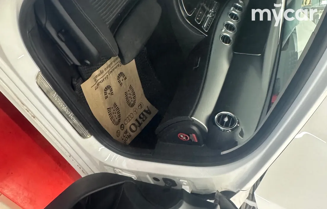 Mercedes-Benz E-Класс 2021