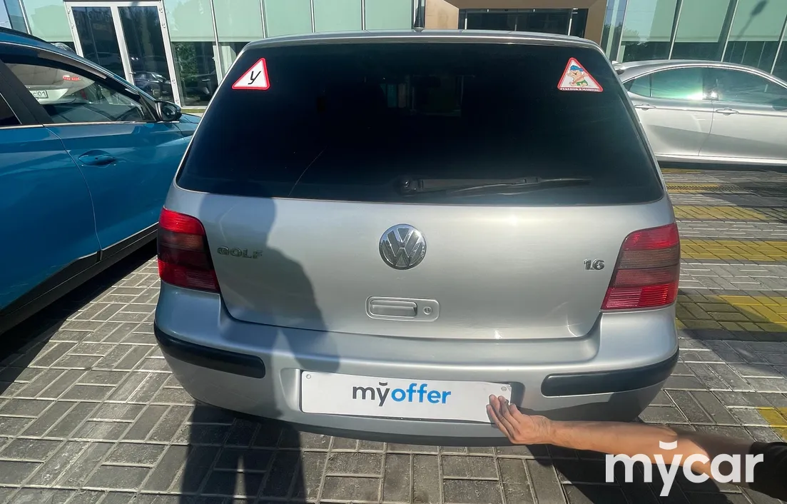 Volkswagen Golf 2003