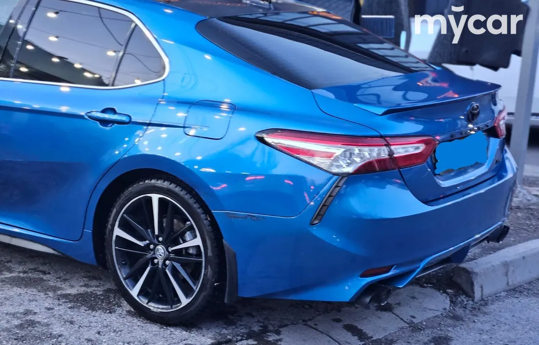 Toyota Camry 2019