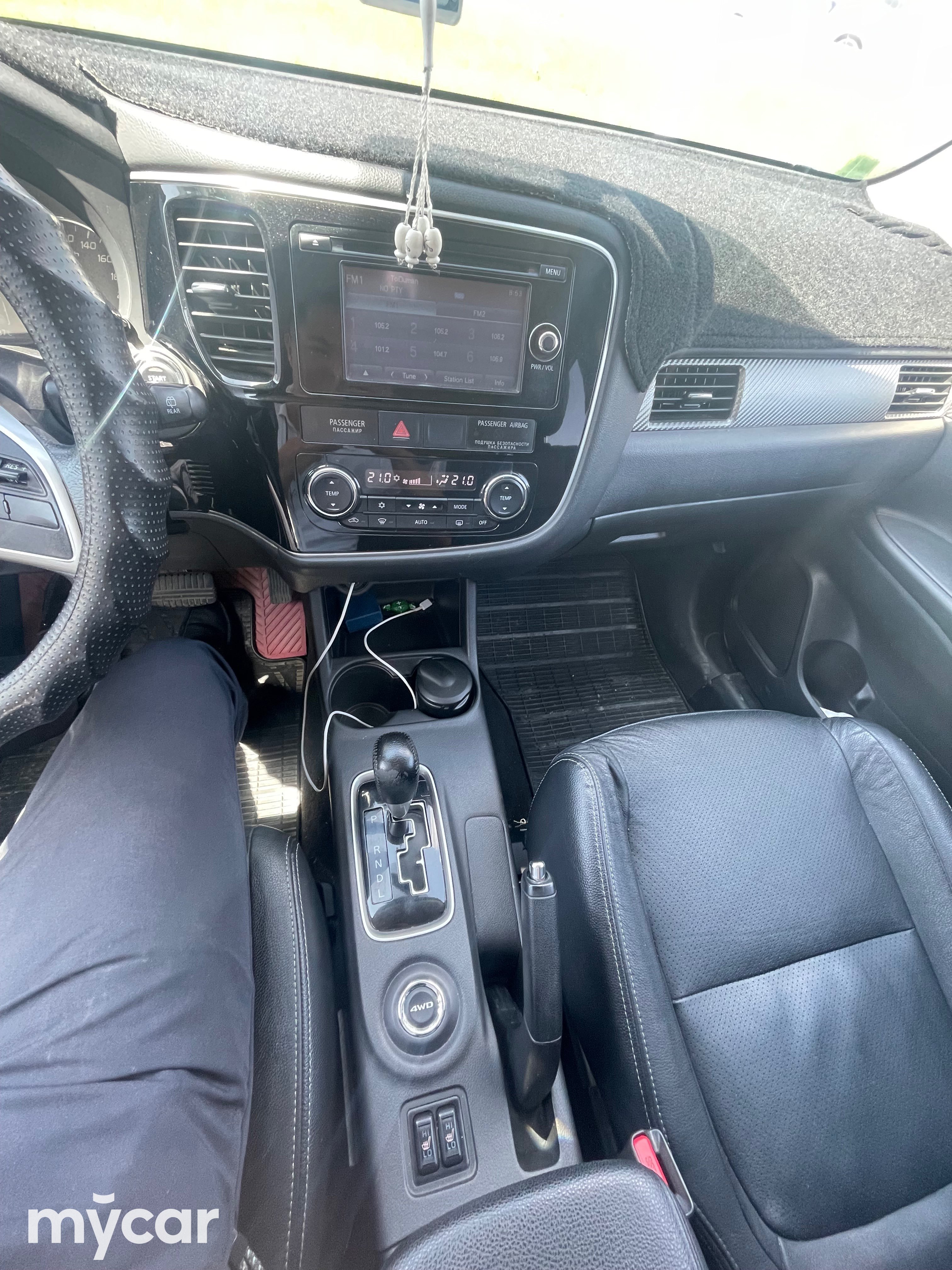 Mitsubishi Outlander 2014