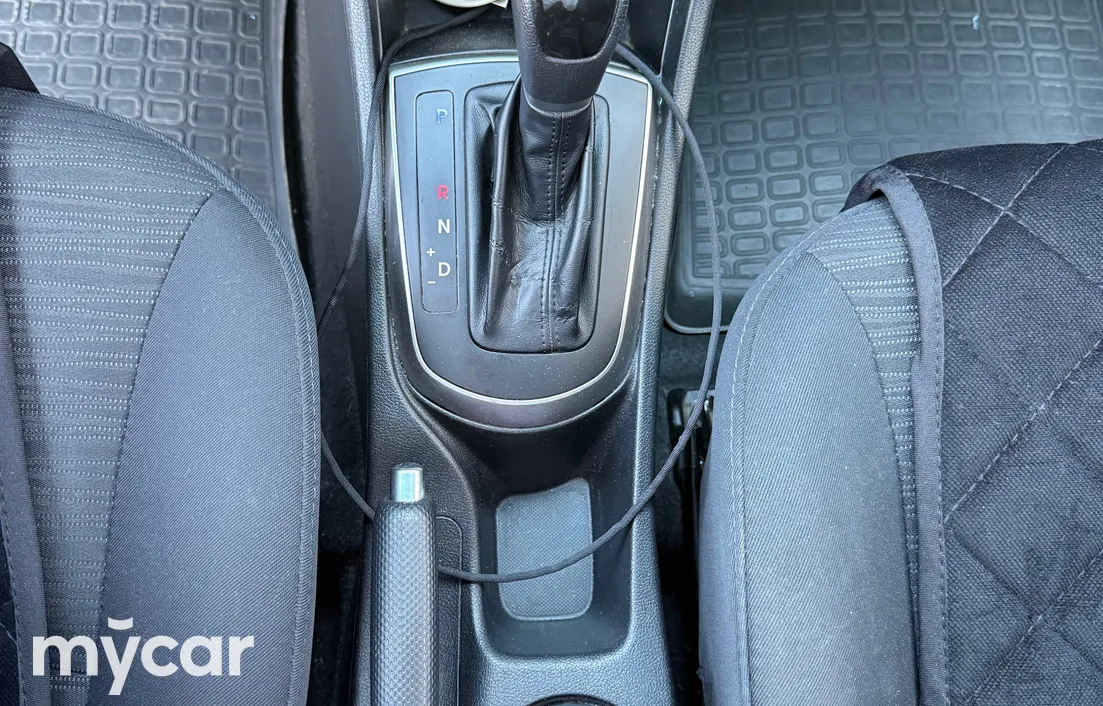 Hyundai Solaris 2015