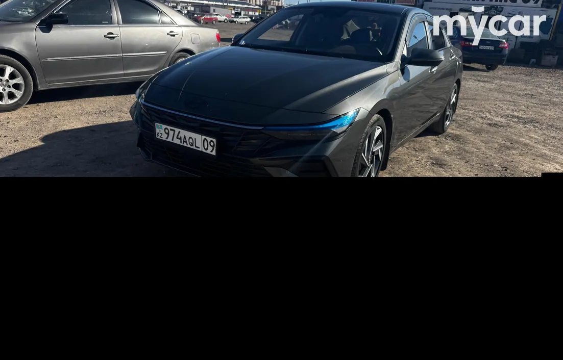 Hyundai Elantra 2023